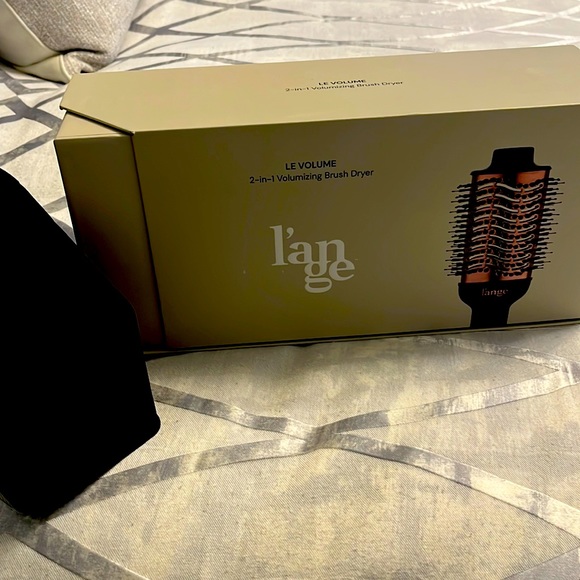 LE Volume 2-in-1 volumizing brush dryer - Picture 1 of 5